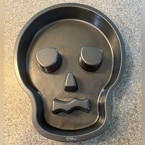 Skull Shaped Wilton Cake Pan